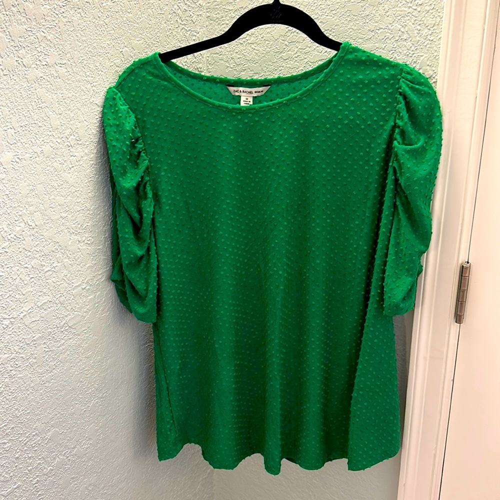 Green dot texture blouse